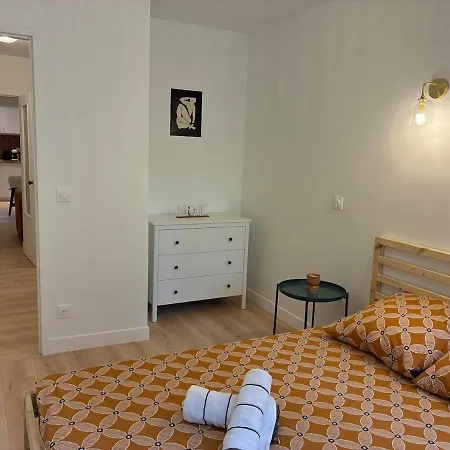 Prestige - 8 Pers - Centre - Balcon * Angers