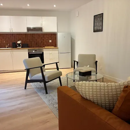 Prestige - 8 Pers - Centre - Balcon * Angers